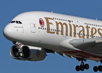 Fly Emirates AC Milan logo