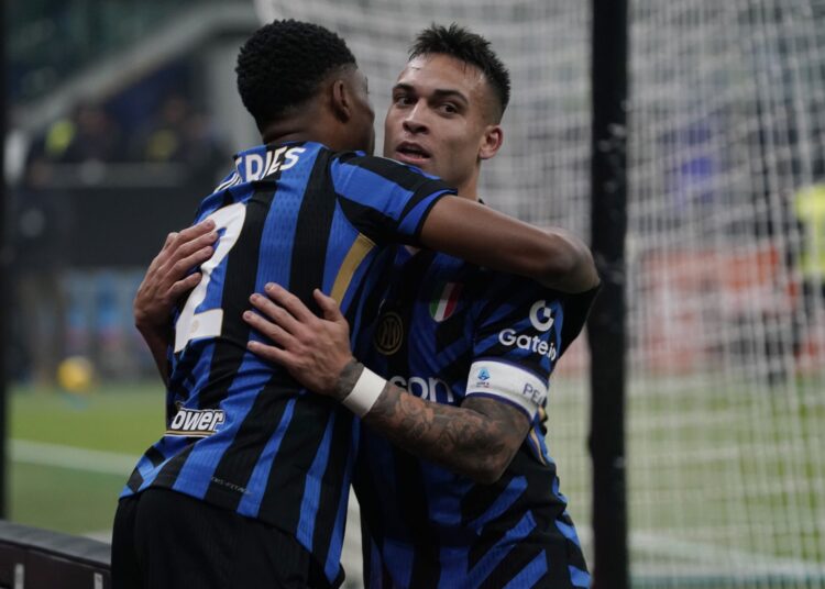 Lautaro Martinez Denzel Dumfries Inter