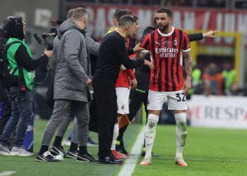 Sergio Conceicao Kyle Walker AC Milan ميلان كونسيساو ووكر