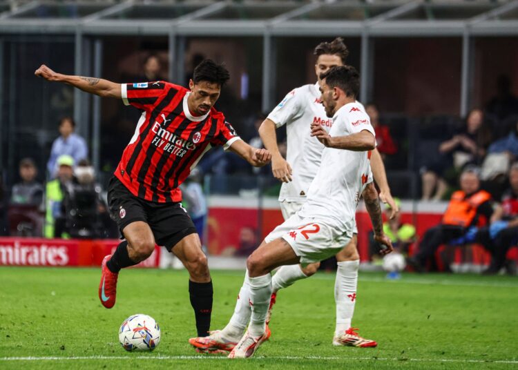 Tijjani Reijnders AC Milan رايندرز ميلان