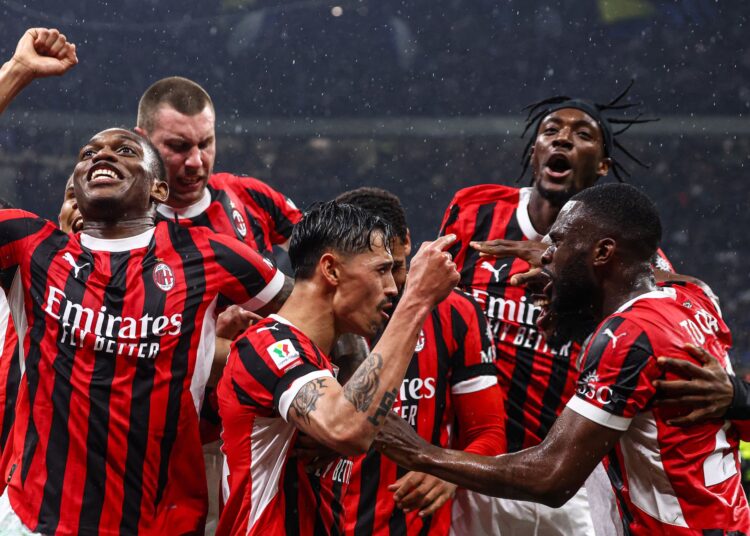 AC Milan players celebrate ميلان