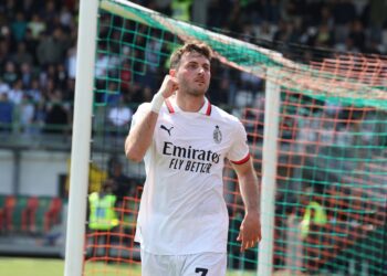 Santiago Gimenez AC Milan ميلان سانتياغو خيمينيز