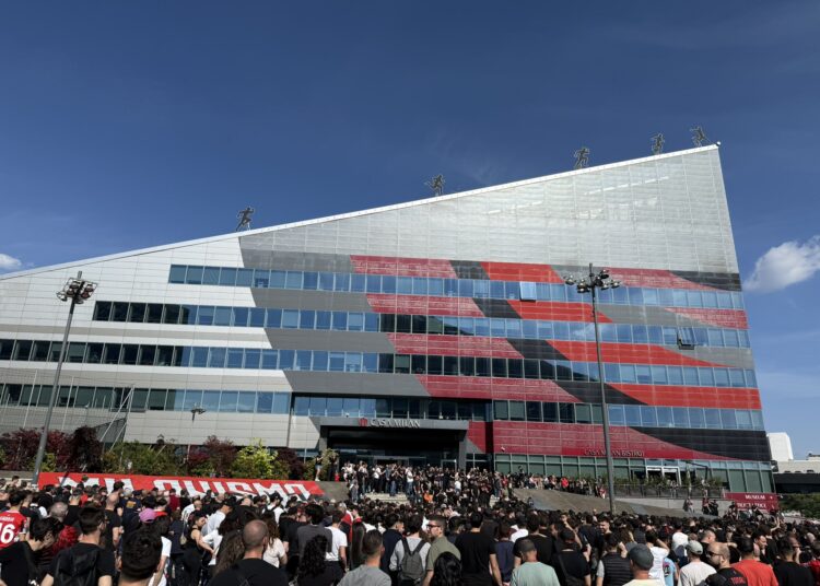 Curva Sud Milano’s banner: “Free Milan”