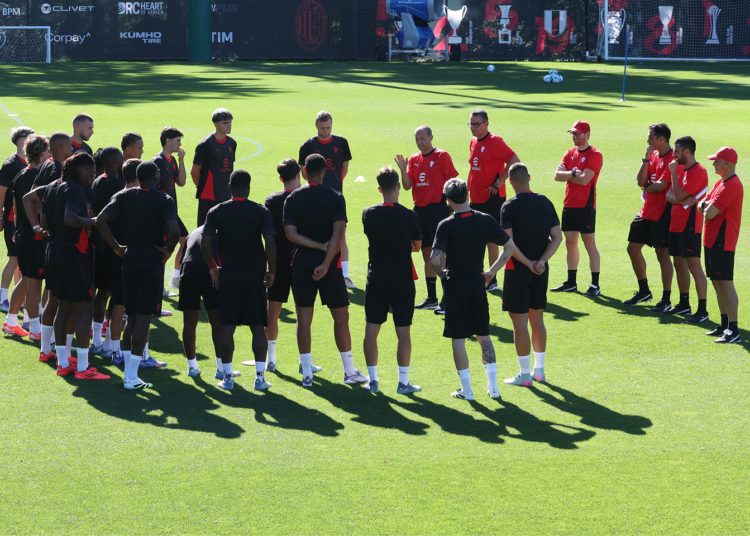 Allegri and his AC Milan players