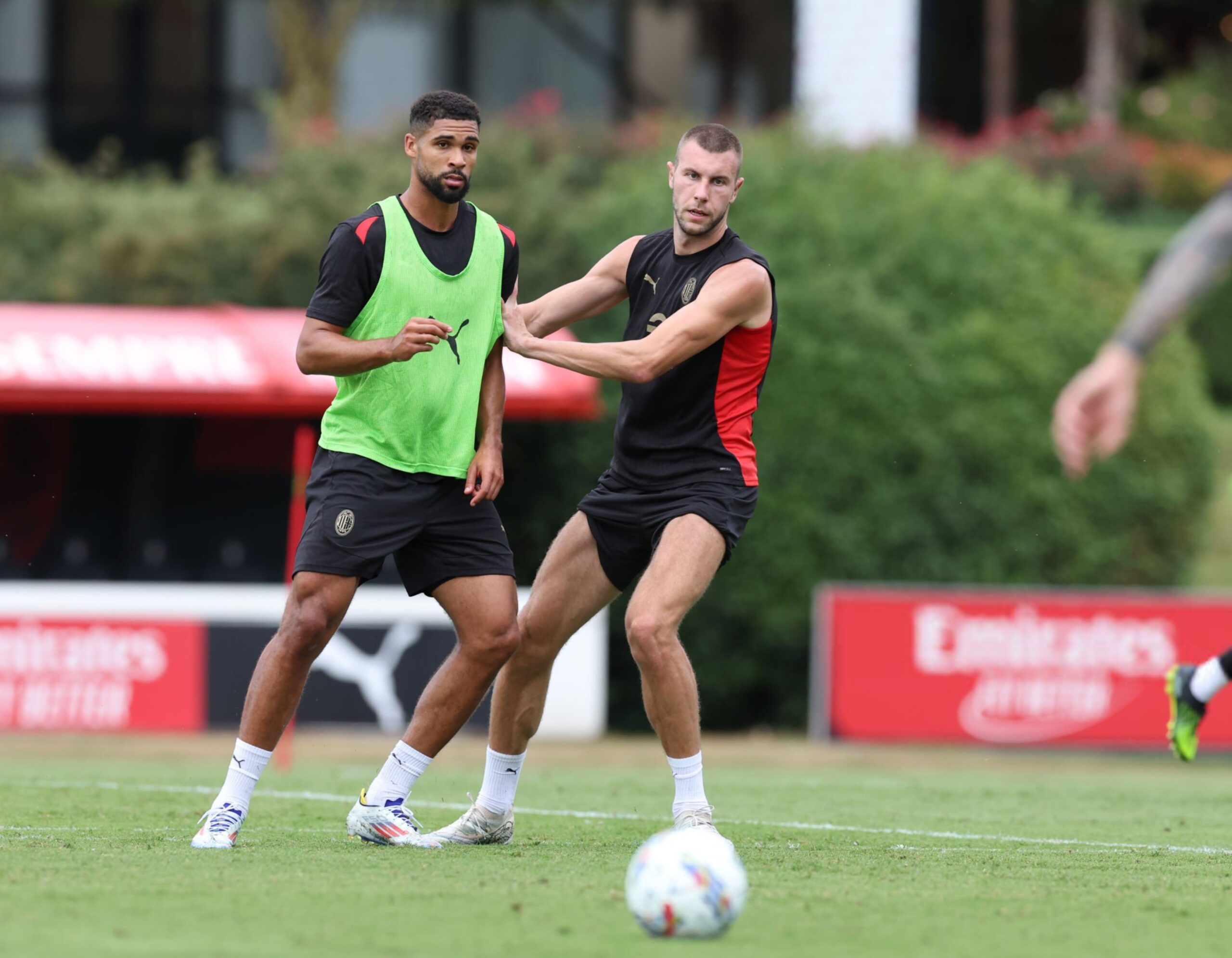 Ruben Loftus-Cheek Strahinja Pavlovic AC Milan ميلان بافلوفيتش لوفتوس شيك