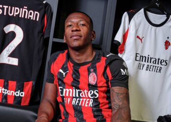 Estupinan AC Milan ميلان إستوبينان