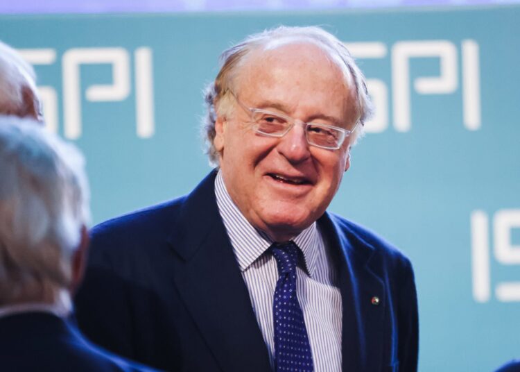 Paolo Scaroni AC Milan ميلان سكاروني