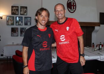 Luka Modric Massimiliano Allegri AC Milan ميلان أليغري مودريتش