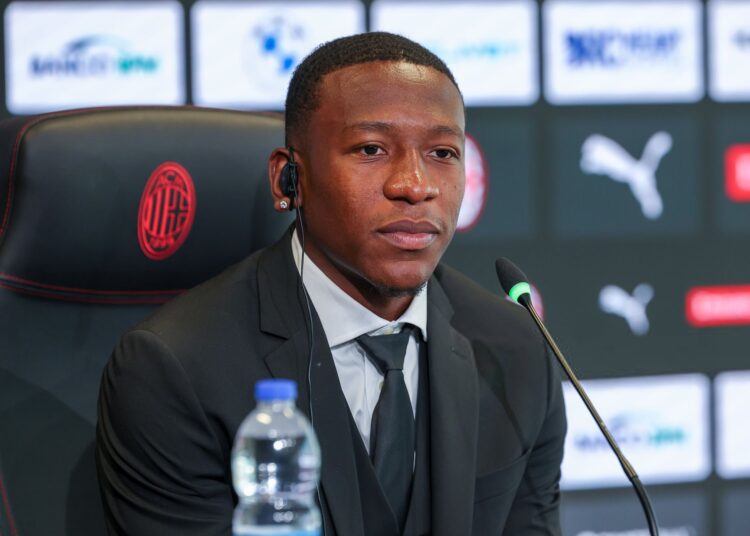 Pervis Estupinan AC Milan ميلان إستوبينان