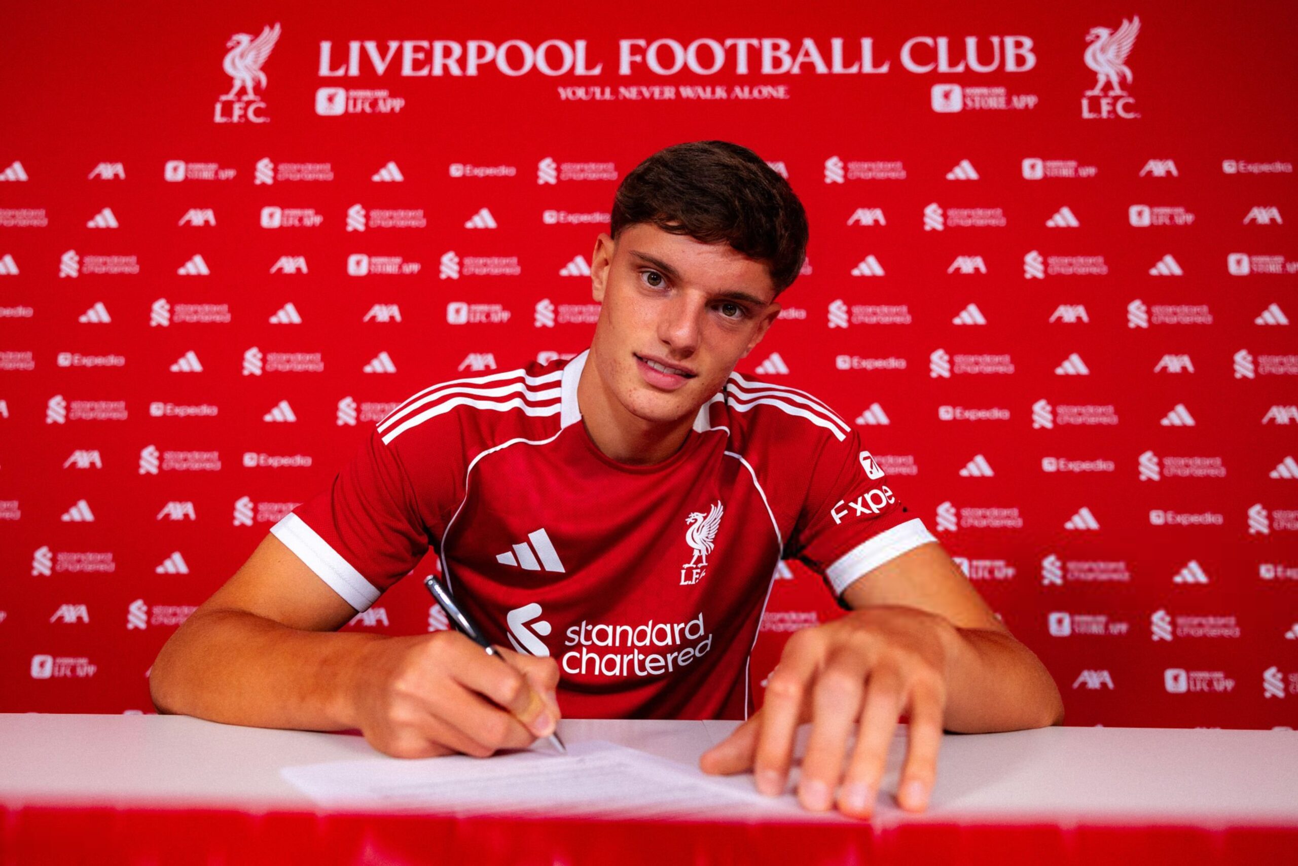 Giovanni Leoni Liverpool ليوني ليفربول