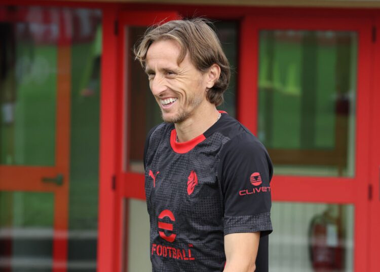 Luka Modric AC Milan ميلان مودريتش