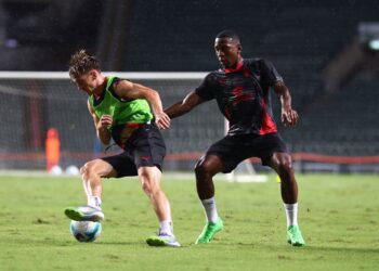 Alexis Saelemaekers Pervis Estupinan AC Milan ميلان إستوبينان ساليماكرز