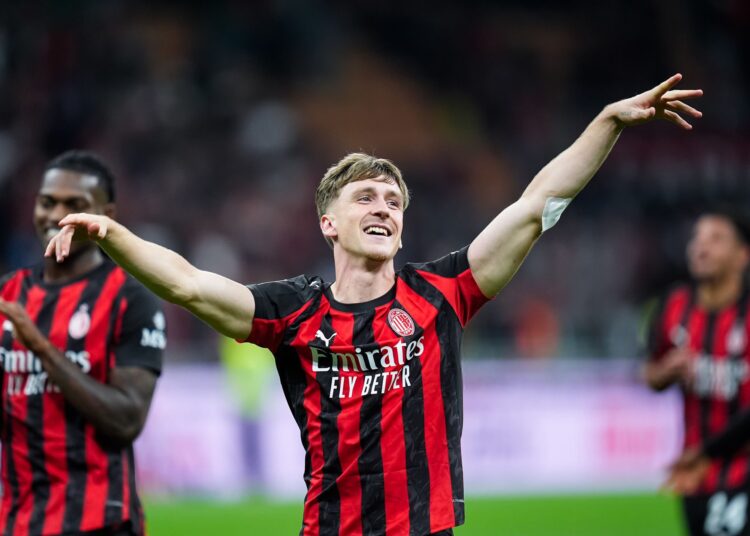 Alexis Saelemaekers AC Milan ميلان ساليماكرز