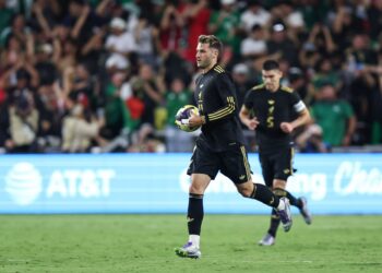 Santiago Gimenez سانتياغو خيمينيز