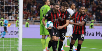 Santiago Gimenez, Davide Bartesaghi, and Christopher Nkunku of AC Milan ميلان سانتياغو خيمينيز كريستوفر نكونكو و بارتيساغي