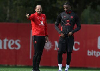 Massimiliano Allegri and Rafael Leao (AC Milan via Getty Images)