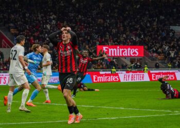 AC Milan's Alexis Saelemaekers dejected