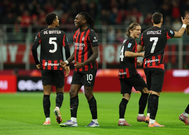 AC Milan players celebrate ميلان