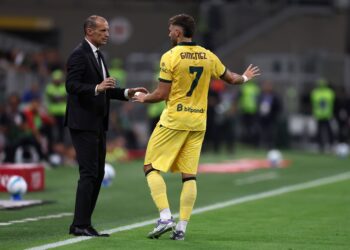 Santiago Gimenez with Massimiliano Allegri AC Milan ميلان سانتياغو خيمينيز أليغري