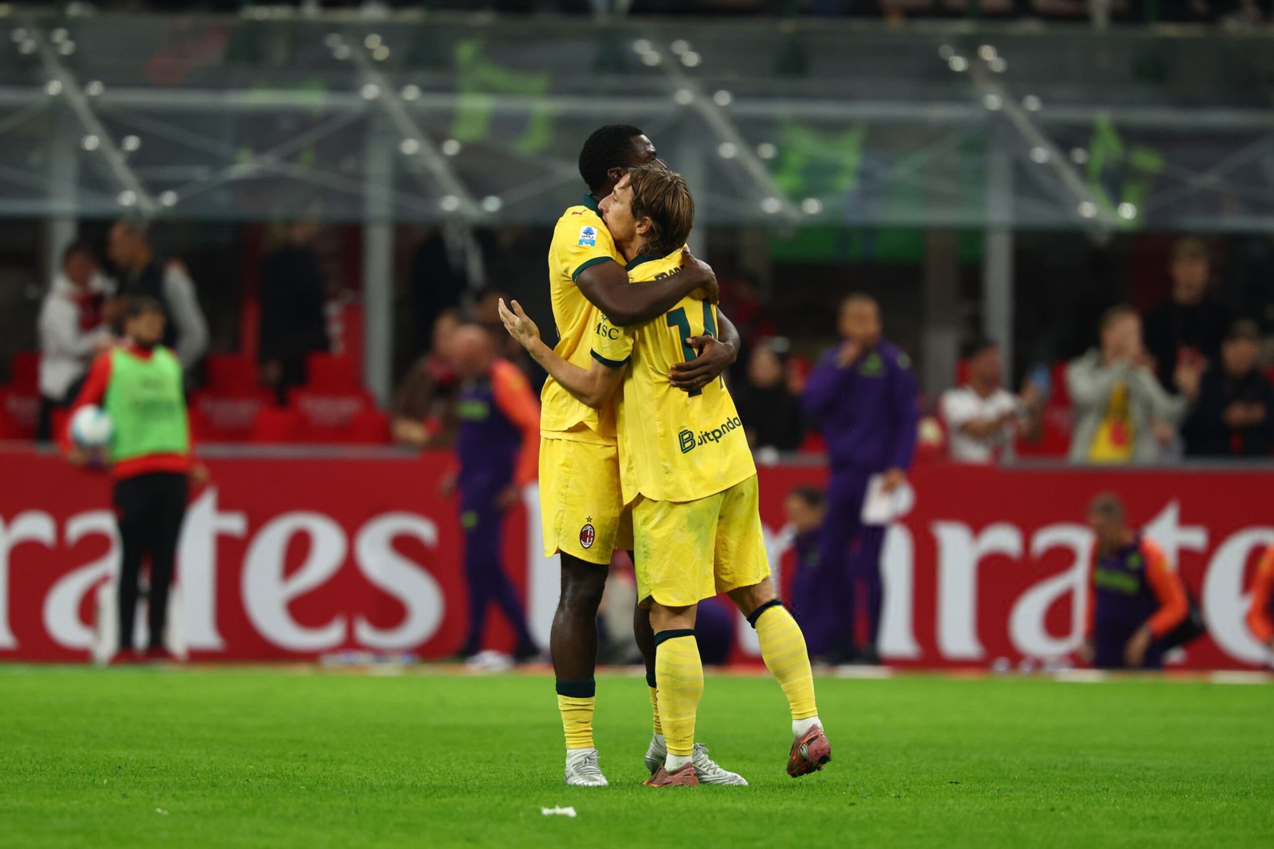 Youssouf Fofana and Luka Modric of AC Milan ميلان مودريتش يوسف فوفانا