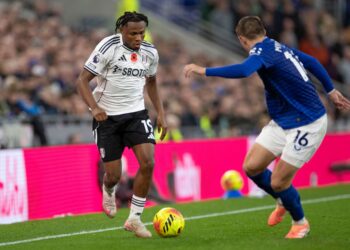 Samuel Chukwueze #19 of Fulham FC is challenged by Everton FC #16 Vitaliy Mykolenko during the Premier League match between Everton and Fulham at Hill Dickinson Stadium in Liverpool, England, on November 8, 2025. (Photo by Mike Morese/MI News/NurPhoto via Getty Images)