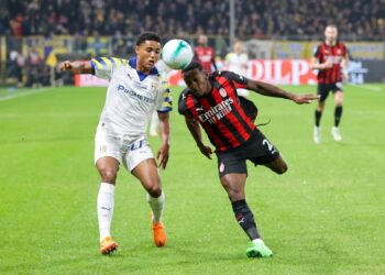 Pervis Estupinan Milan ميلان إستوبينان