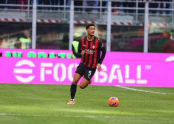 Koni De Winter Milan ميلان دي وينتر