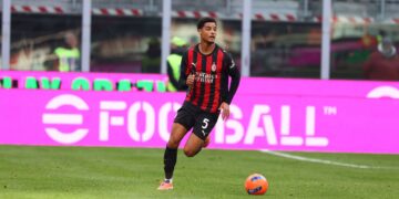 Koni De Winter Milan ميلان دي وينتر