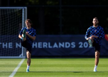 Derby of friends: Torino’s Vlasic vs Milan’s Modric