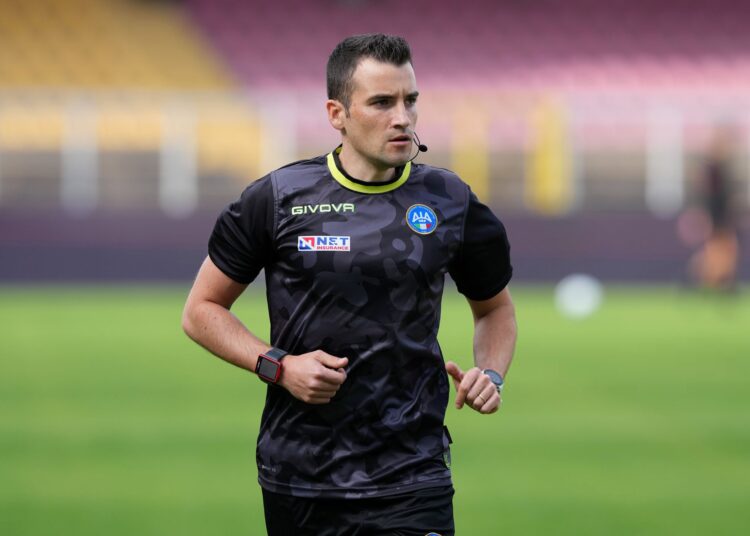 Referee Valerio Crezzini officiates the Serie A match between US Lecce and US Sassuolo in Lecce, Italy, on October 18, 2025. (Photo by Gabriele Maricchiolo/NurPhoto via Getty Images)