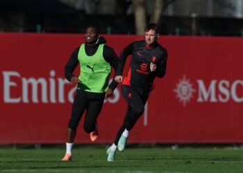 Niclas Fullkrug and Rafael Leao of AC Milan ميلان لياو فولكروغ