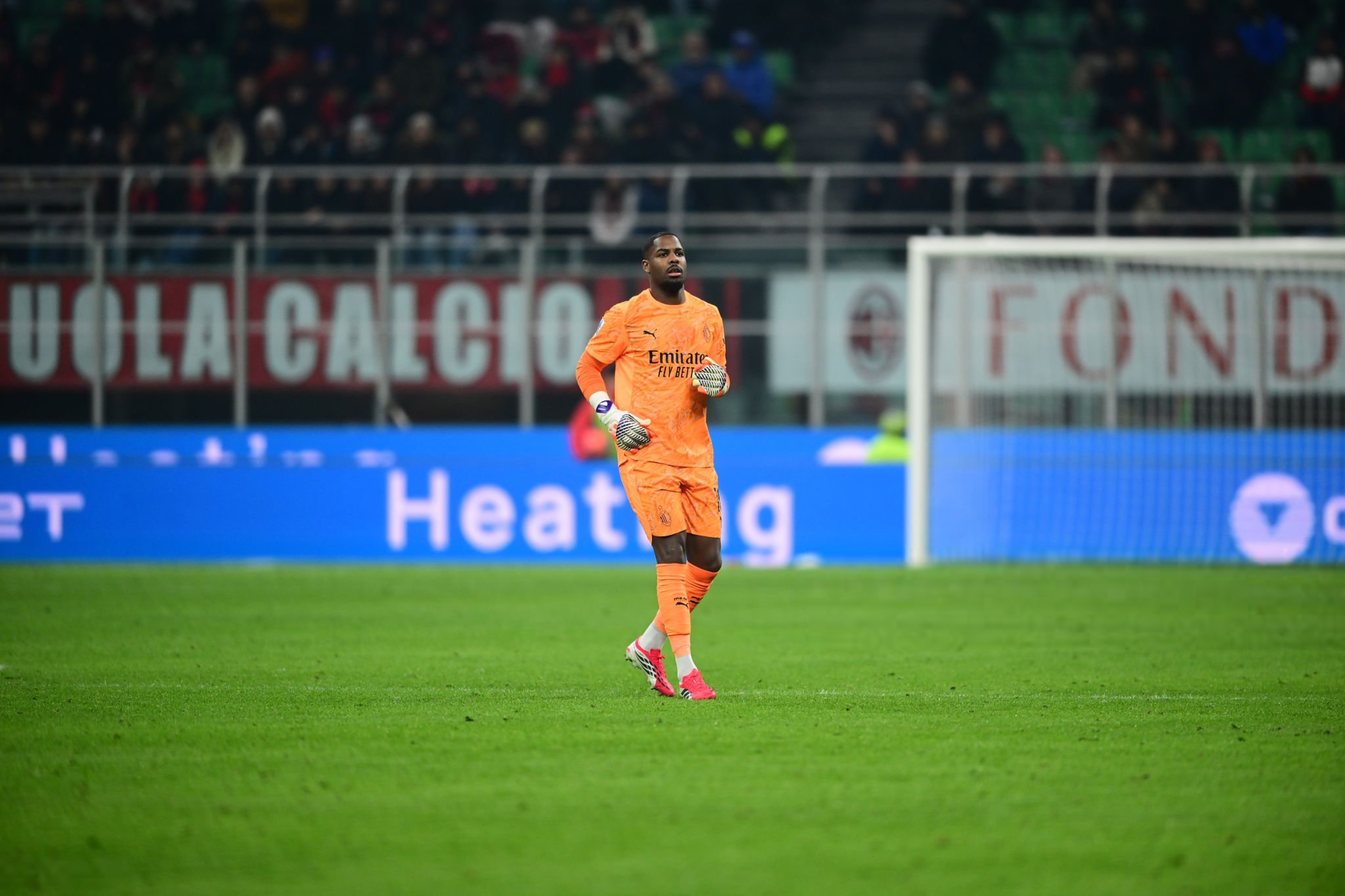 Mike Maignan AC Milan ميلان مينيون