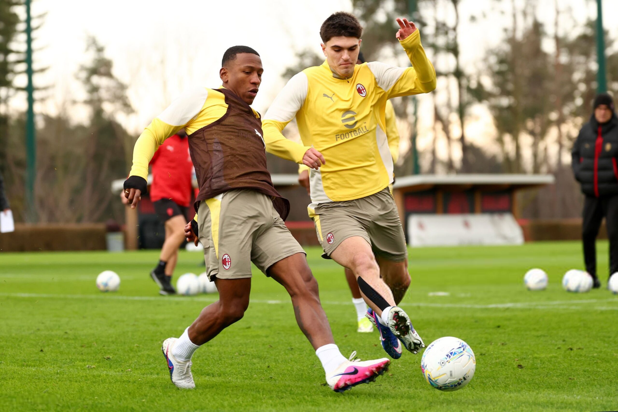 Davide Bartesaghi and Pervis Estupinan AC Milan