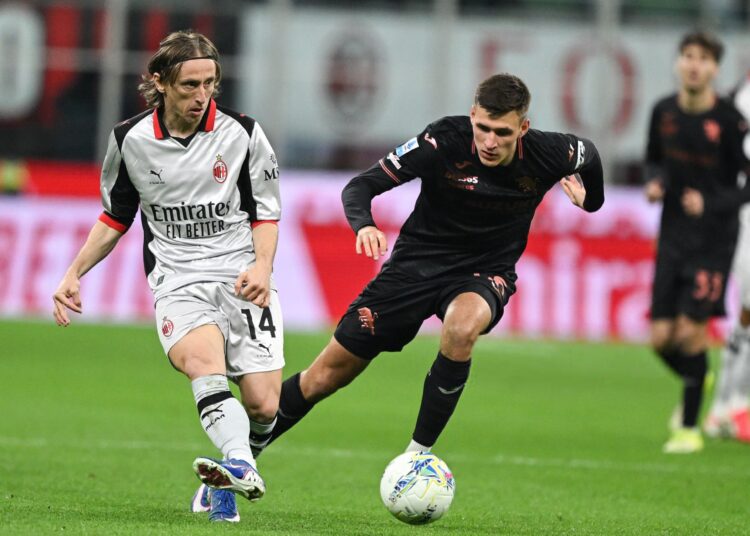 Luka Modric of AC Milan مودريتش ميلان