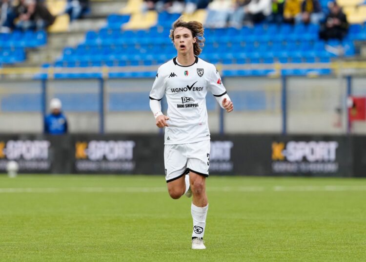 Christian Comotto of Spezia Calcio during the Serie B match between SS Juve Stabia and Spezia Calcio at Stadio Romeo Menti Castellammare Di Stabia Italy on 21 March 2026. (Photo by Franco Romano/NurPhoto via Getty Images)