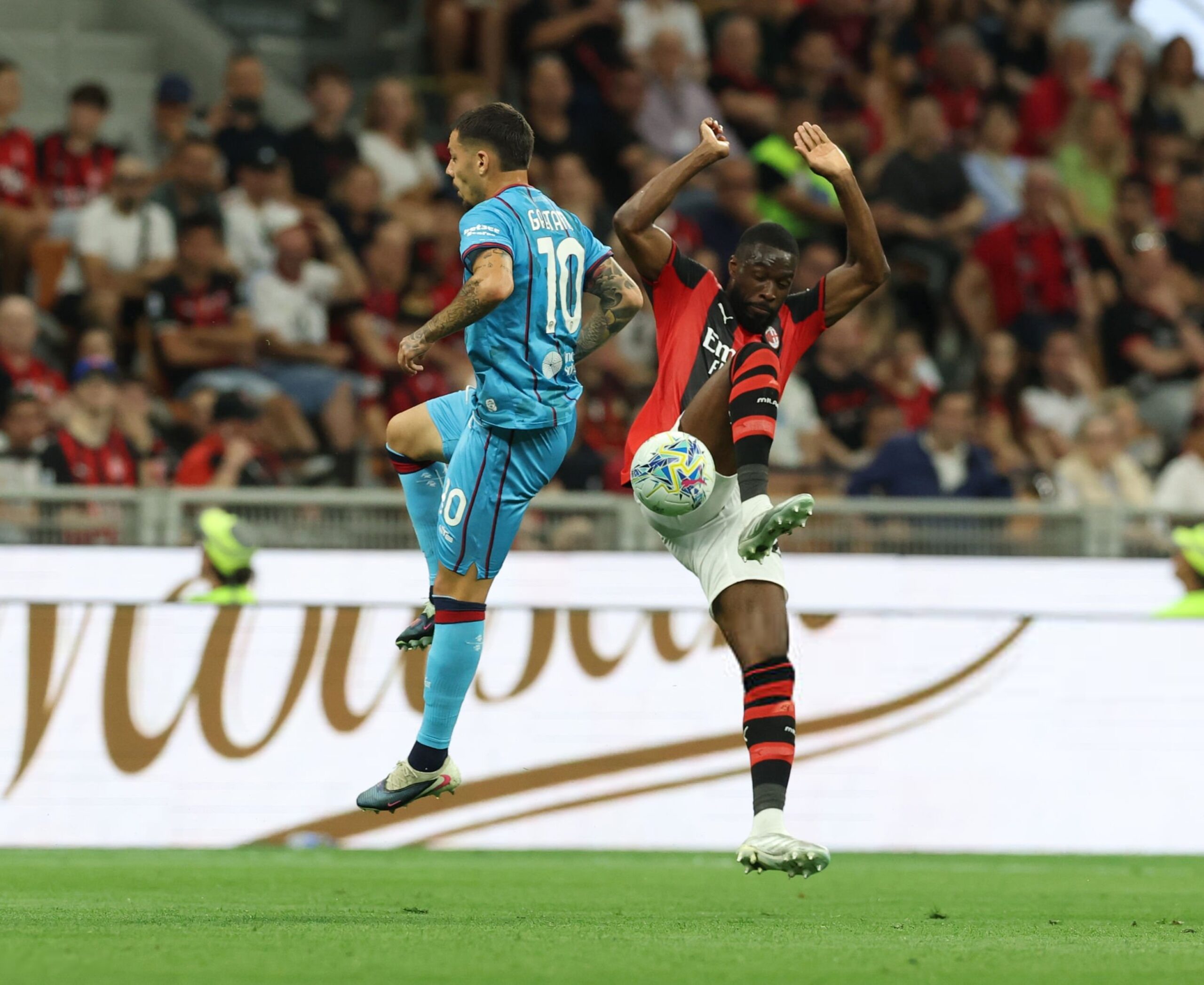 Fikayo Tomori AC Milan ميلان توموري
