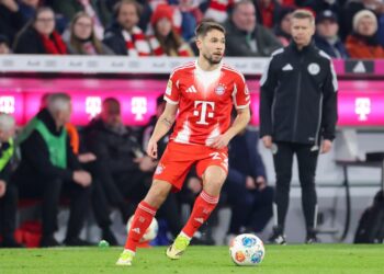 AC Milan may turn to Guerreiro as Estupiñán is close to Aston Villa move