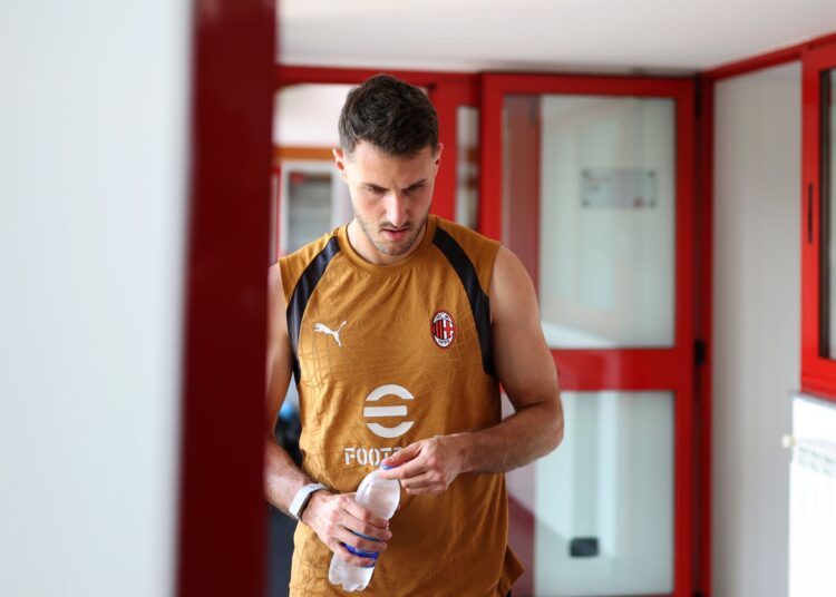 Santiago Gimenez AC Milan ميلان سانتياغو خيمينيز