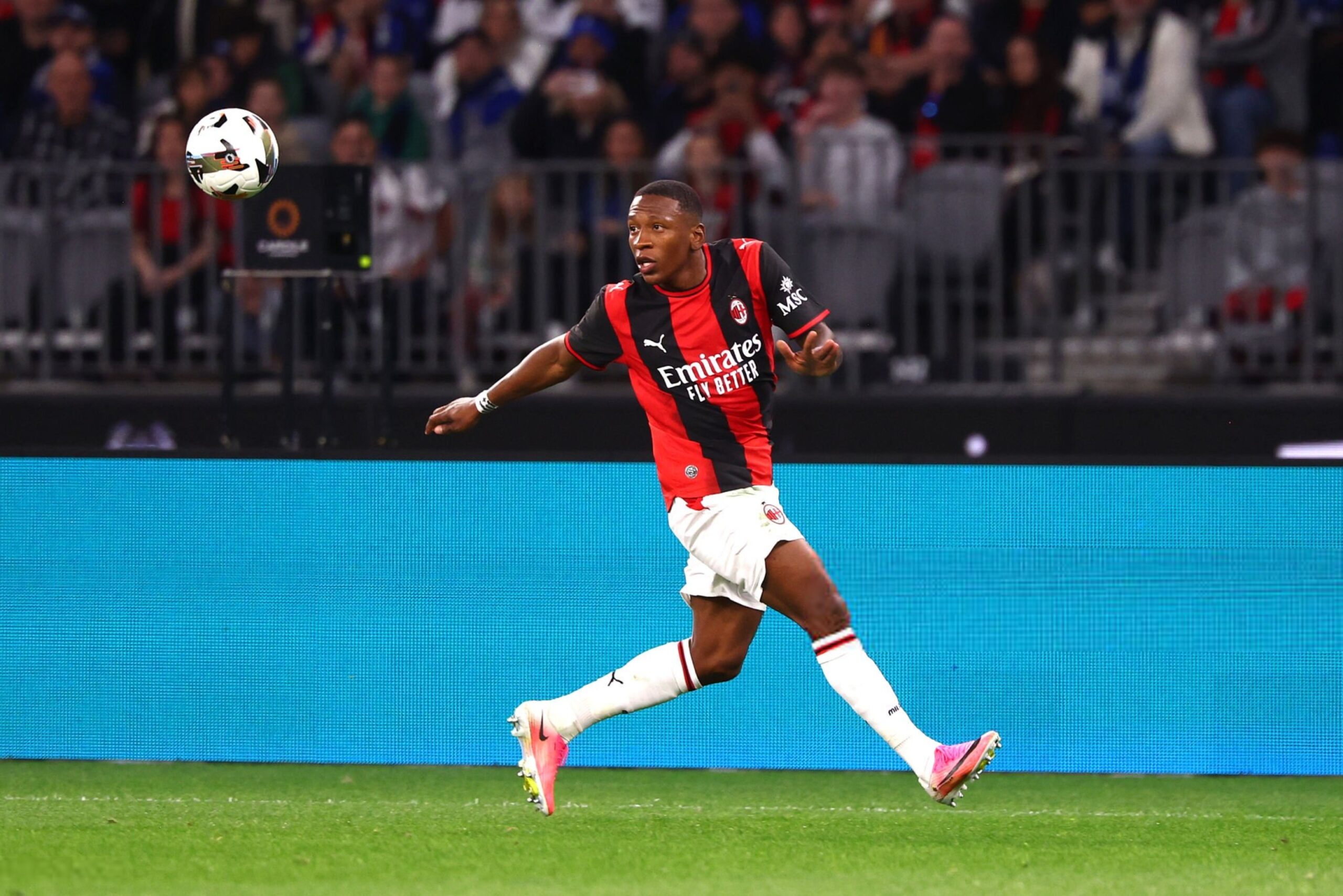 Pervis Estupinan AC Milan ميلان إستوبينيان
