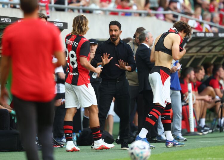 Christian Comotto and Ruben Amorim of AC Milan ميلان كوموتو أموريم