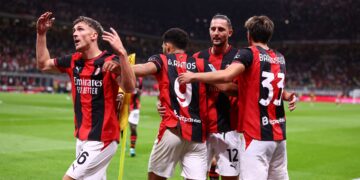 Alexis Saelemaekers, Gonçalo Ramos, Adrien Rabiot and Davide Bartesaghi of AC Milan