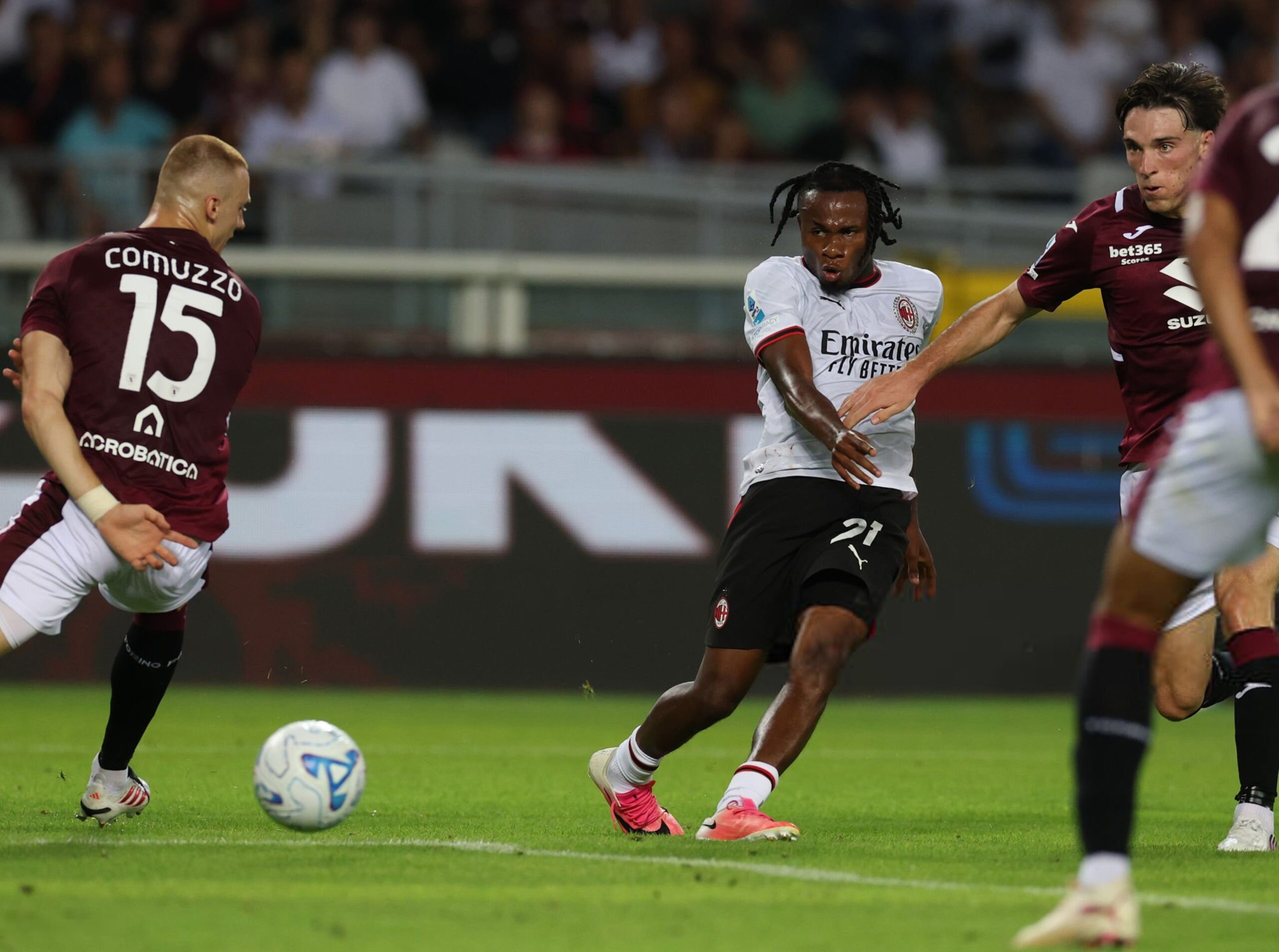 Samuel Chukwueze AC Milan ميلان تشوكويزي