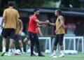 Ruben Amorim and Diego Moreira of AC Milan أموريم موريرا ميلان