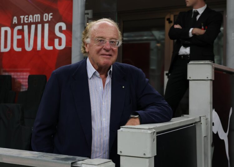 Paolo Scaroni of AC Milan سكاروني ميلان