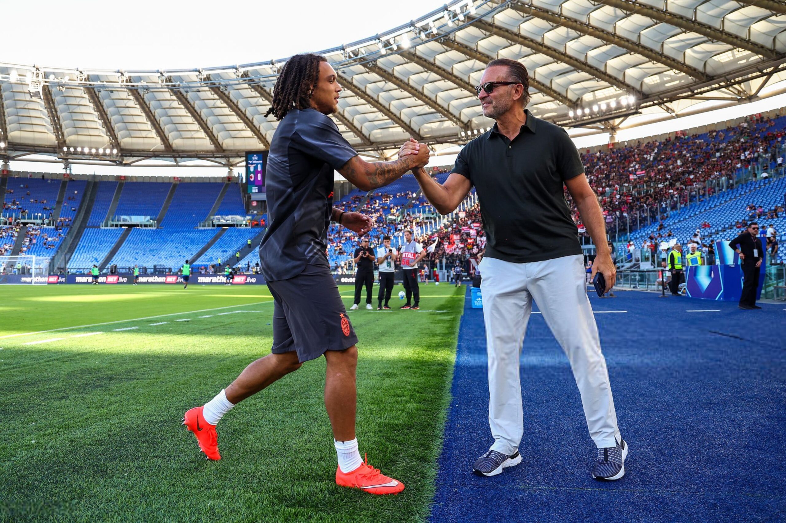 Gerry Cardinale and Diego Moreira of AC Milan كاردينالي موريرا ميلان