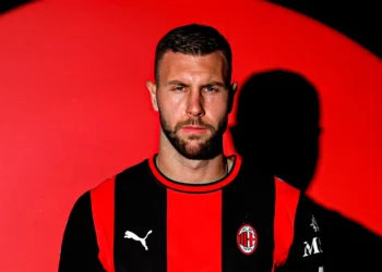 Official: Pavlovic renews contract with AC Milan – New deal runs until 2031