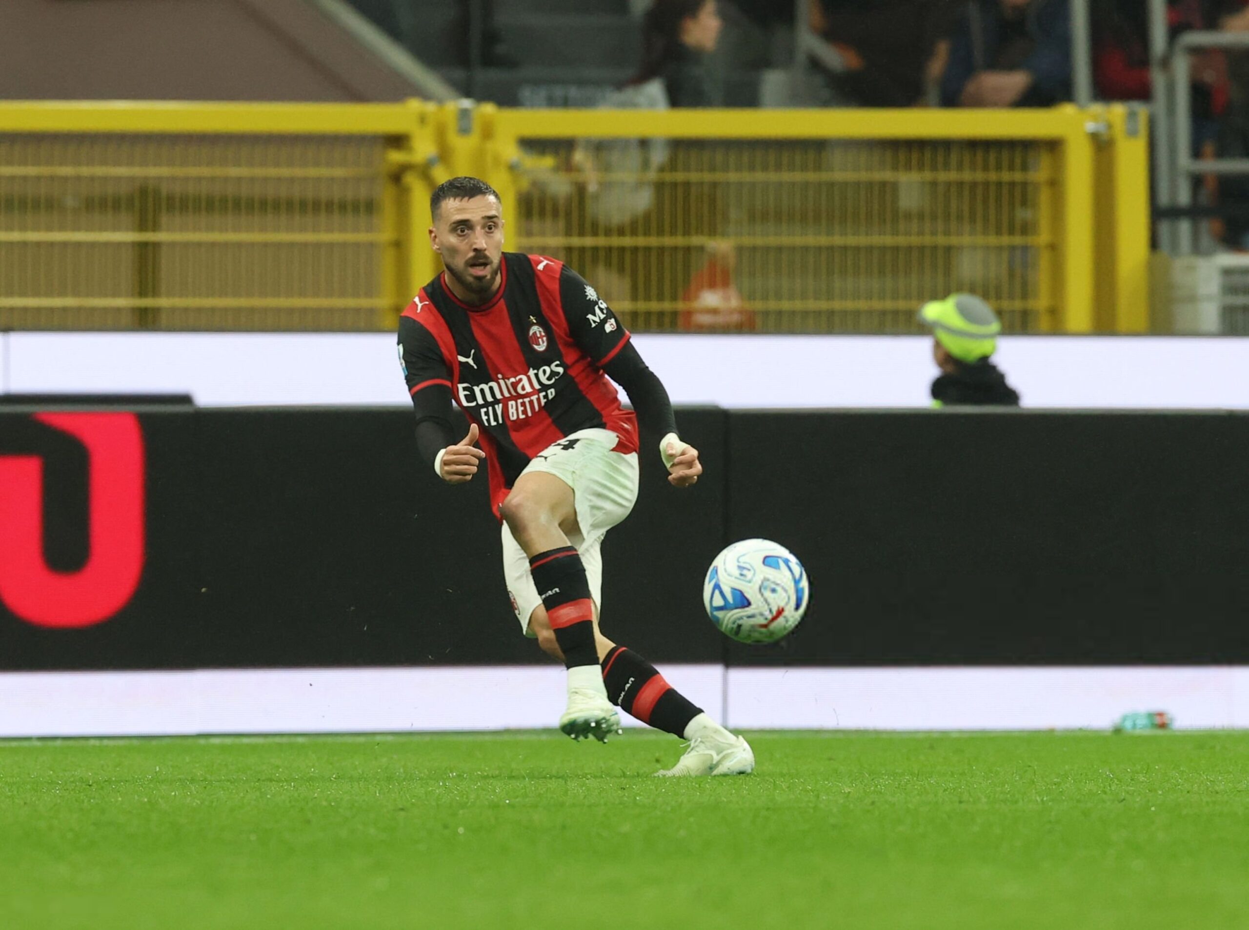 Mario Gila AC Milan ميلان غيلا