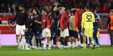 AC Milan playes celebrating ميلان