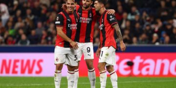 Ardon Jashari, Gonçalo Ramos, and Christian Pulisic of AC Milan