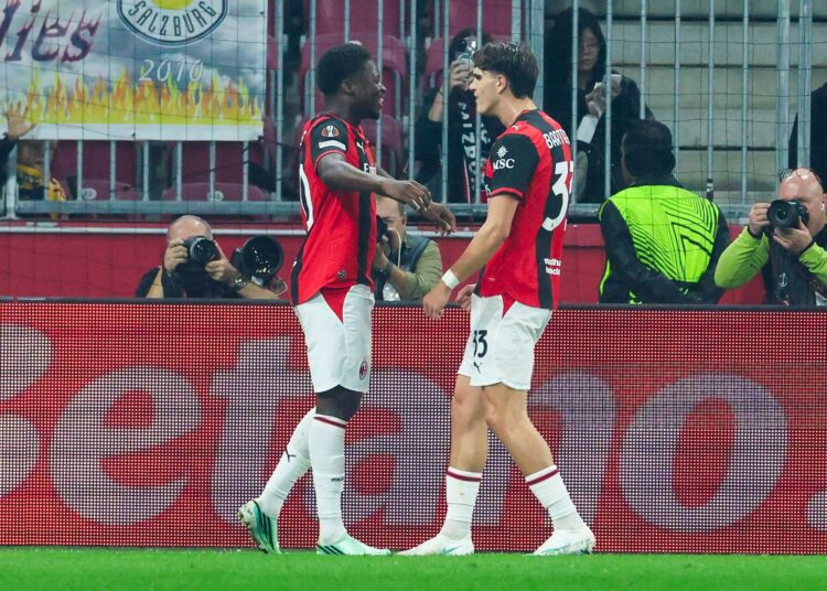 Davide Bartesaghi Alphadjo Cisse of AC Milan بارتيساغي سيسي ميلان